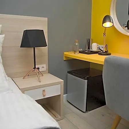 Alibi Hotel